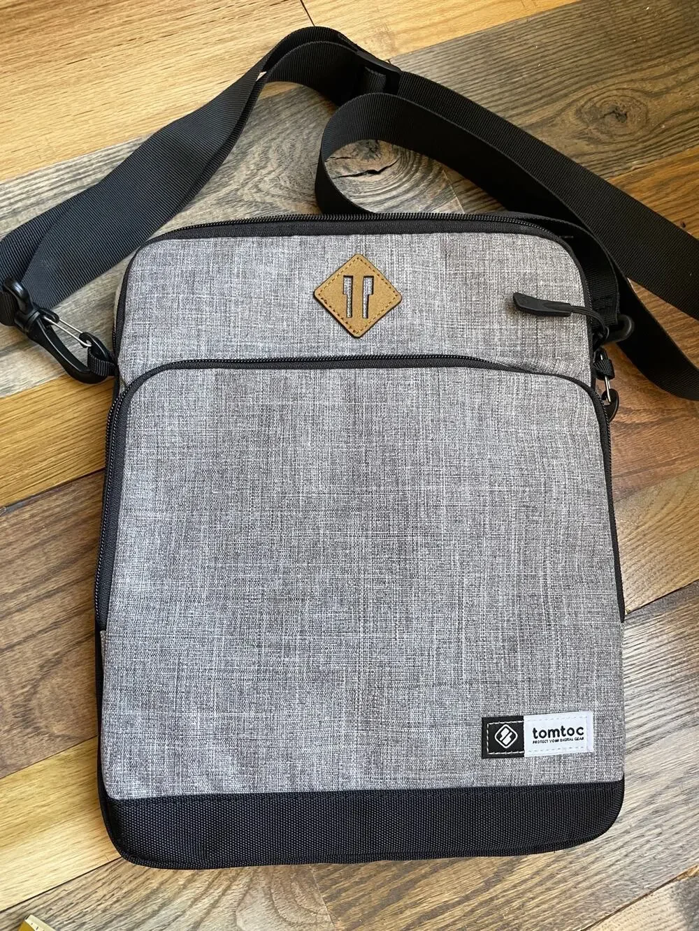 tomtoc A20-B03G Laptop Messenger Shoulder Bag Gray Padded Water Resistant